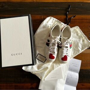 Gucci heart white sneakers size 36.5 Preowned